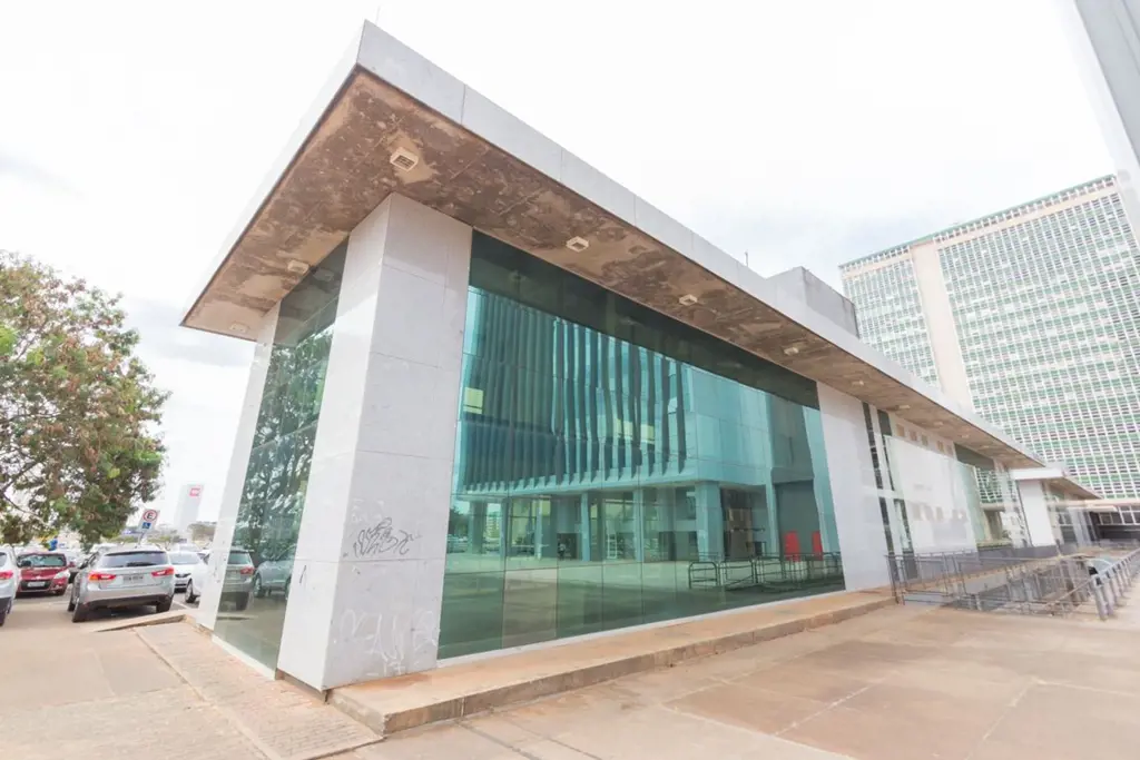  Exclusividade no Setor Bancário Sul Prédio Corporativo Inteiro para Locação – 1...