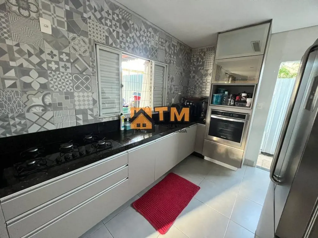 TM CONSULTORIA IMOBILIÁRIAVENDE;Excelente Casa com 2 Quartos, Lotão com 750 metr...
