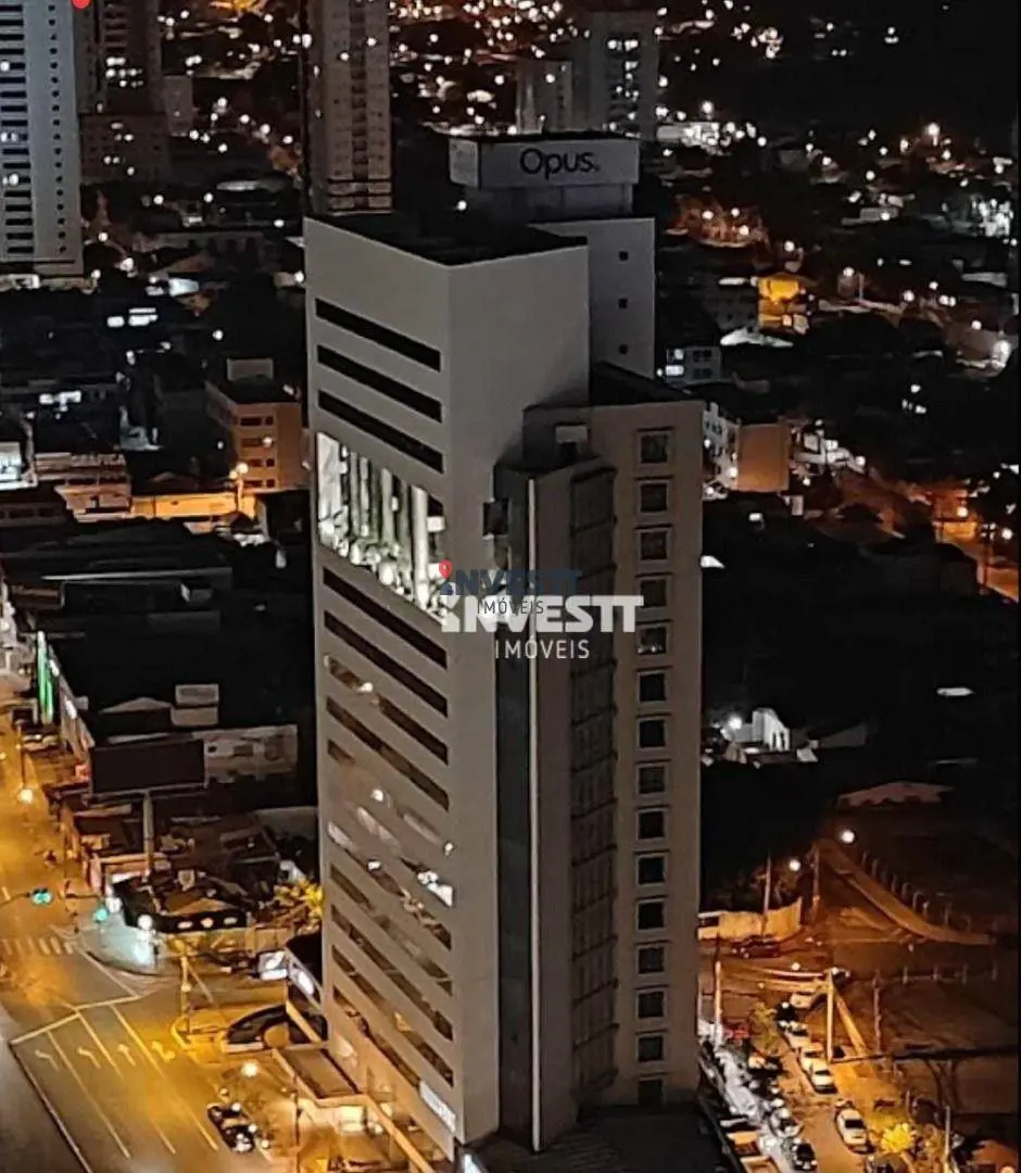 Sala comercial ampla e requintada no Edifício JK New Concept Business, de frente...