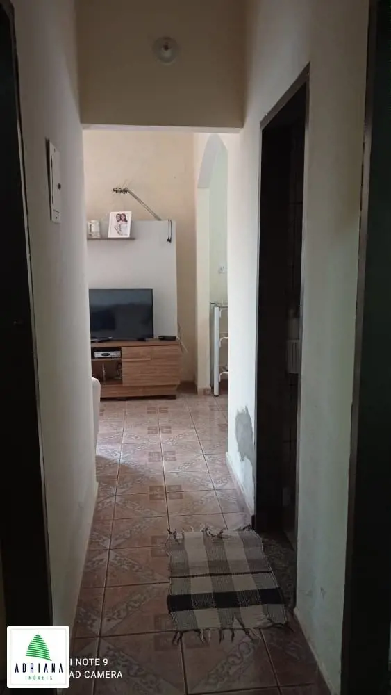 terreno com 2 casas sendo 3 quartos cada casa. 06/09/22