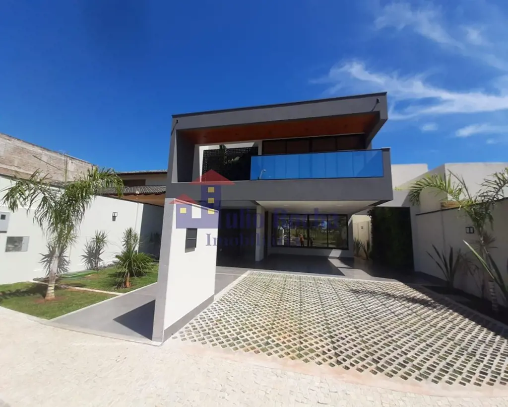 JULIO ROCHA IMOBILIÁRIA VENDE!MARAVILHOSA CASA CONSTRUÍDA POR ARQUITETO RENOMADO...