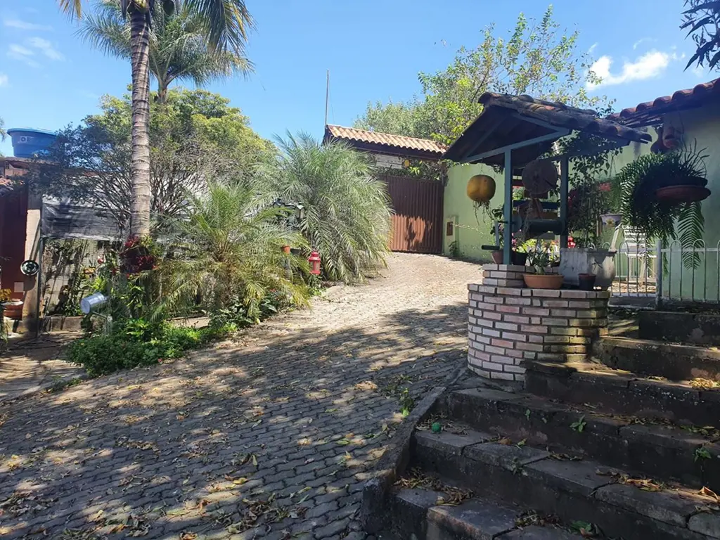 Imóvel : - 2 Quartos ( 1 Suíte)- Banheiros Social- Sala Ampla - Cozinha Ampla c/...