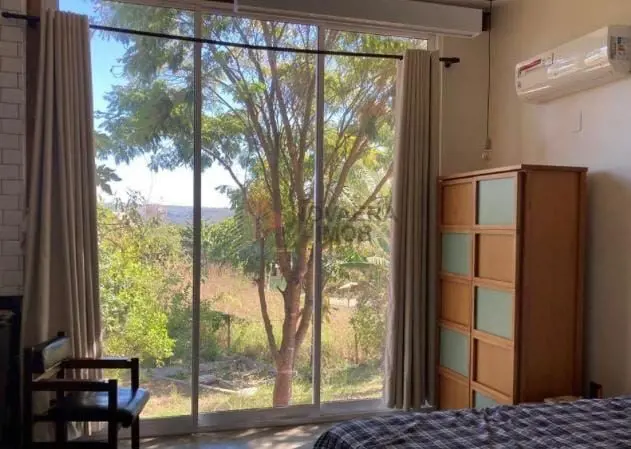 VENDA - RECÉM CONSTRUÍDA - CONDOMÍNIO SOLAR DA SERRAACONCHEGANTE E AGRADÁVEL!CAS...