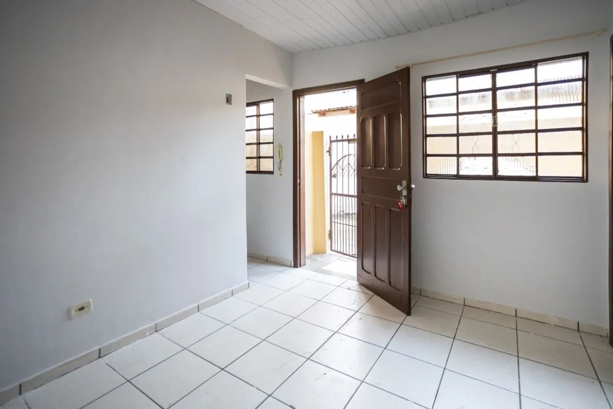 Imóvel pronto para atender suas necessidades com conforto, praticidade e seguran...