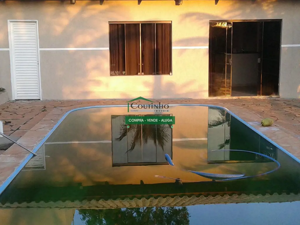 Descubra o conforto e a praticidade de morar no Condomínio Solar da Serra, local...