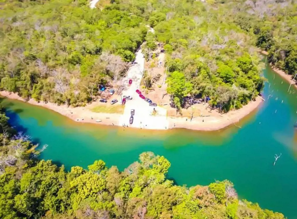 Lote a venda no Corumbá 4 - condomínio Park Flamboyant Excelente lote de esquina...