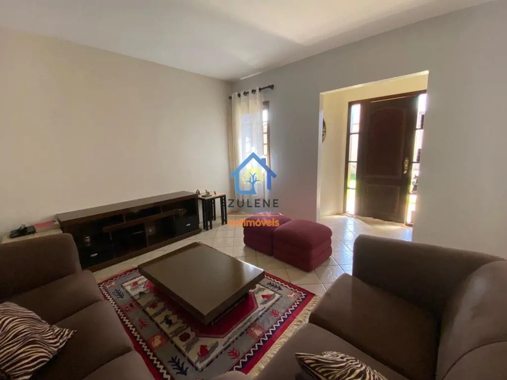 Zulene Imóveis Netimóveis vende com exclusividade:Uma casa ampla, projeto para a...