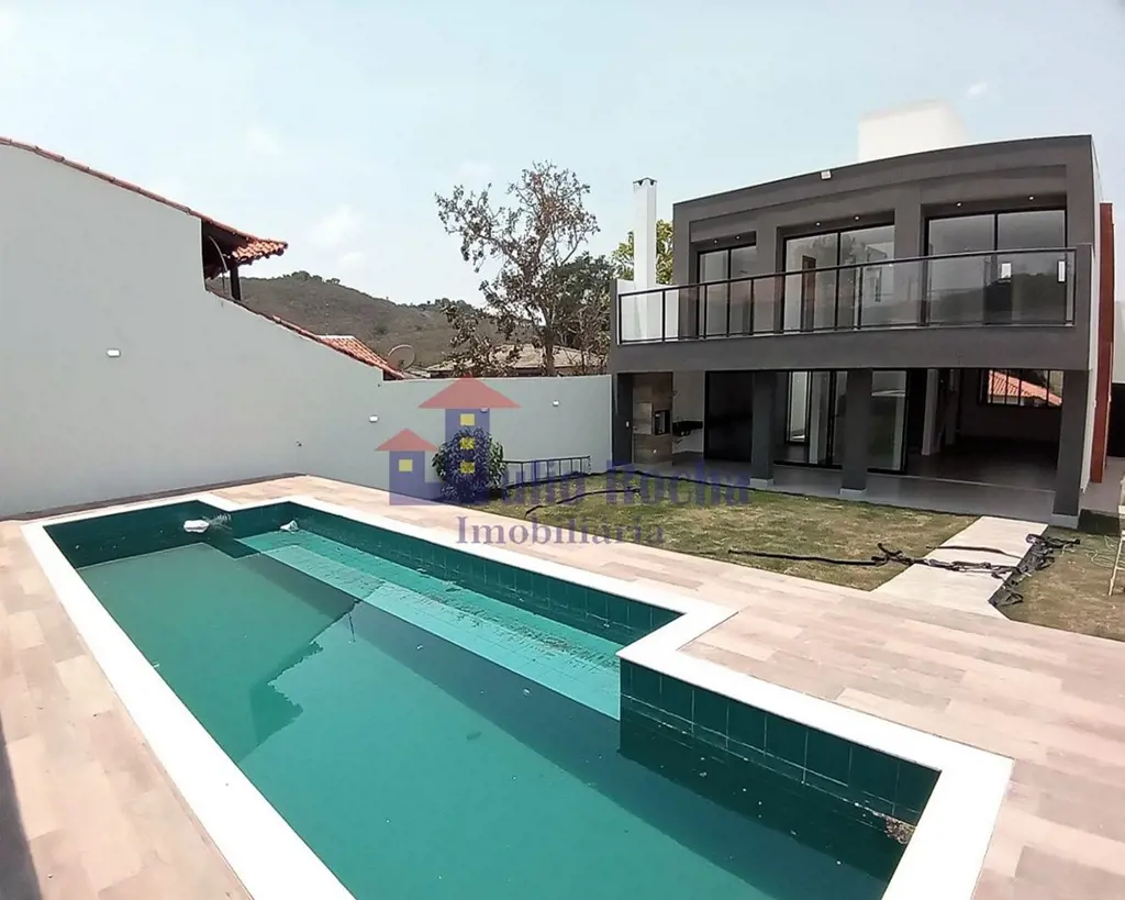 JULIO ROCHA IMOBILIÁRIA VENDE!MARAVILHOSA CASA MODERNA, ALTO PADRÃO COM LINDO PR...