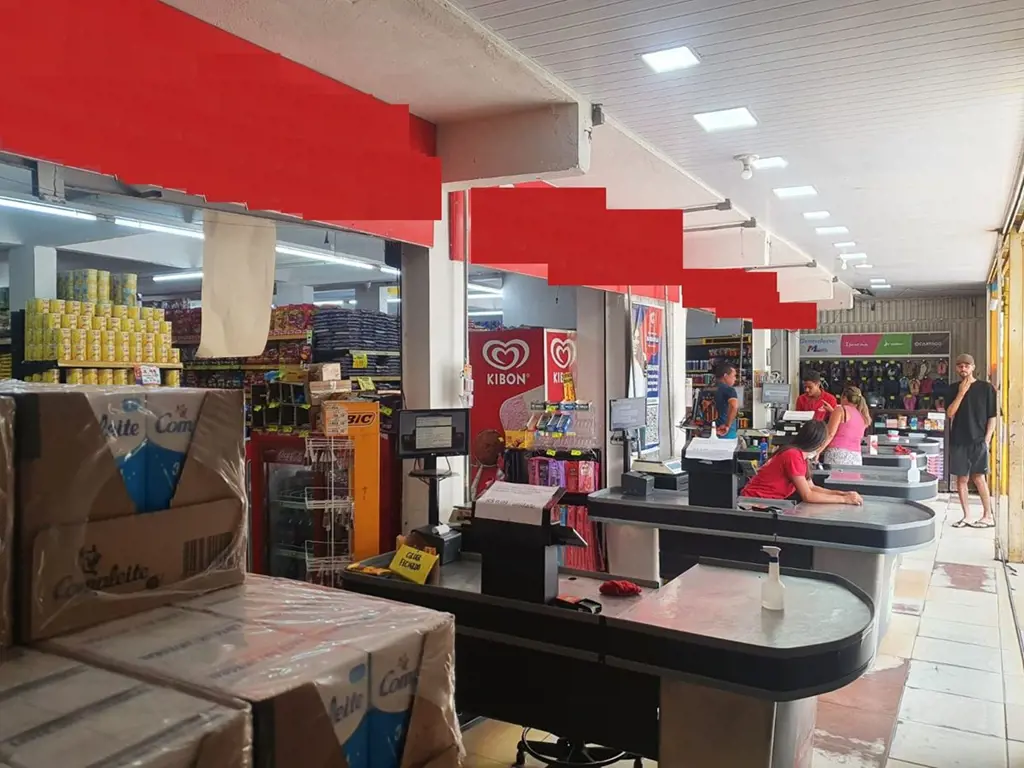 1) MERCADO;- Estoque aproximadamente R$ 1.000.000 Um Milhão- 5 Check-out- Alugue...