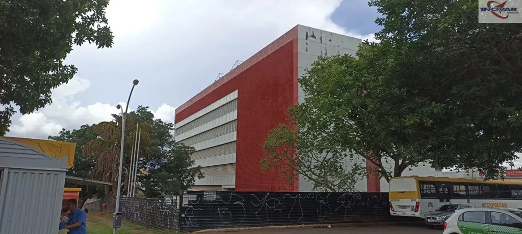 Hospital em fase de acabamentoSetor Hospitalar Norte Lote 2 Bloco 1 9969,24 m² 5...