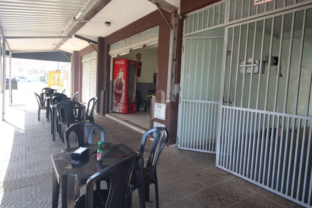  Excelente imóvel comercial, situado em localização privilegiada, próximo à Aven...