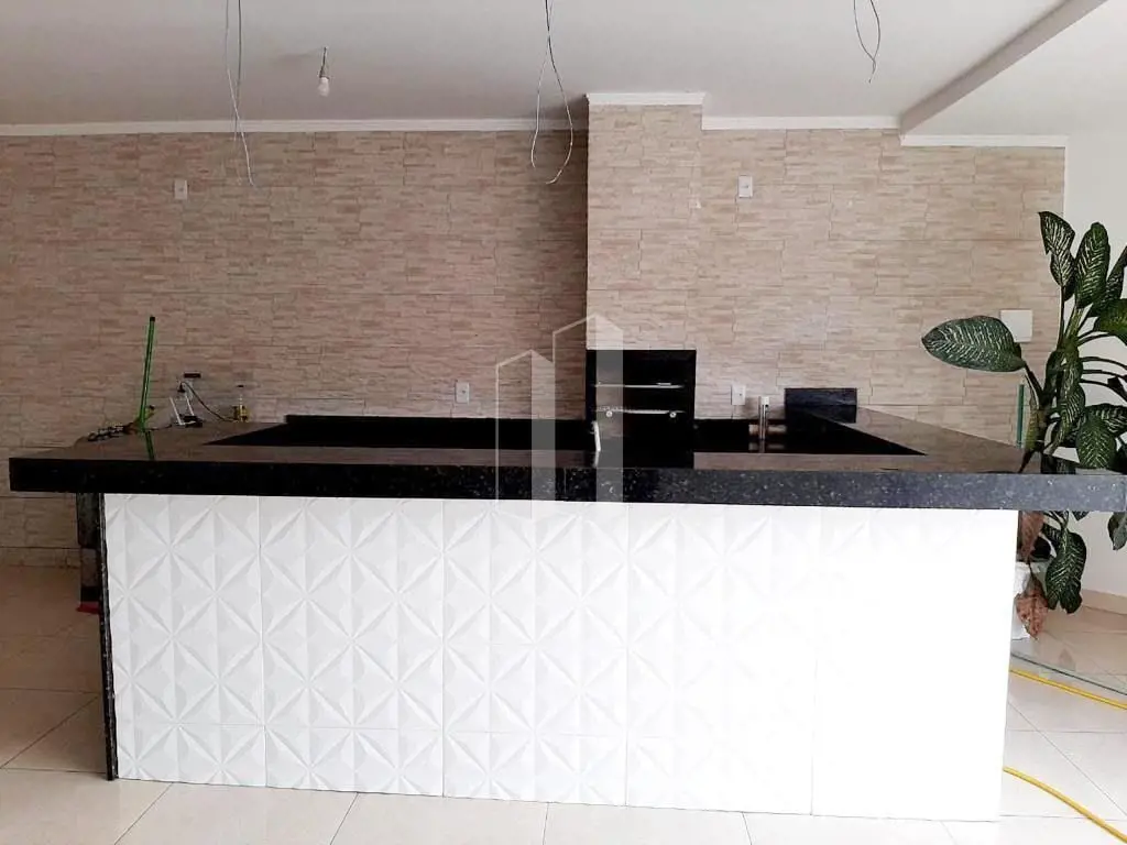  Casa com 03 quartos, sendo 01 suíte, 02 banheiros, sala e cozinha gourmet com c...