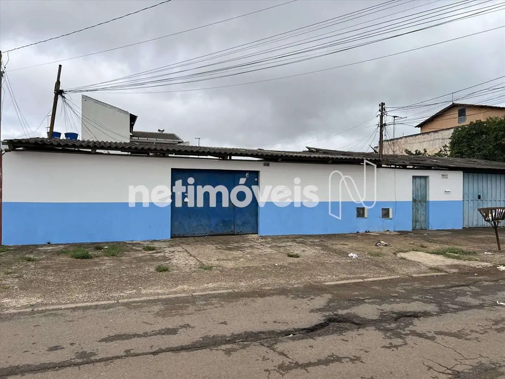 Lote excelente para investidor. Imóvel tendo como finalidades: residencial ou co...