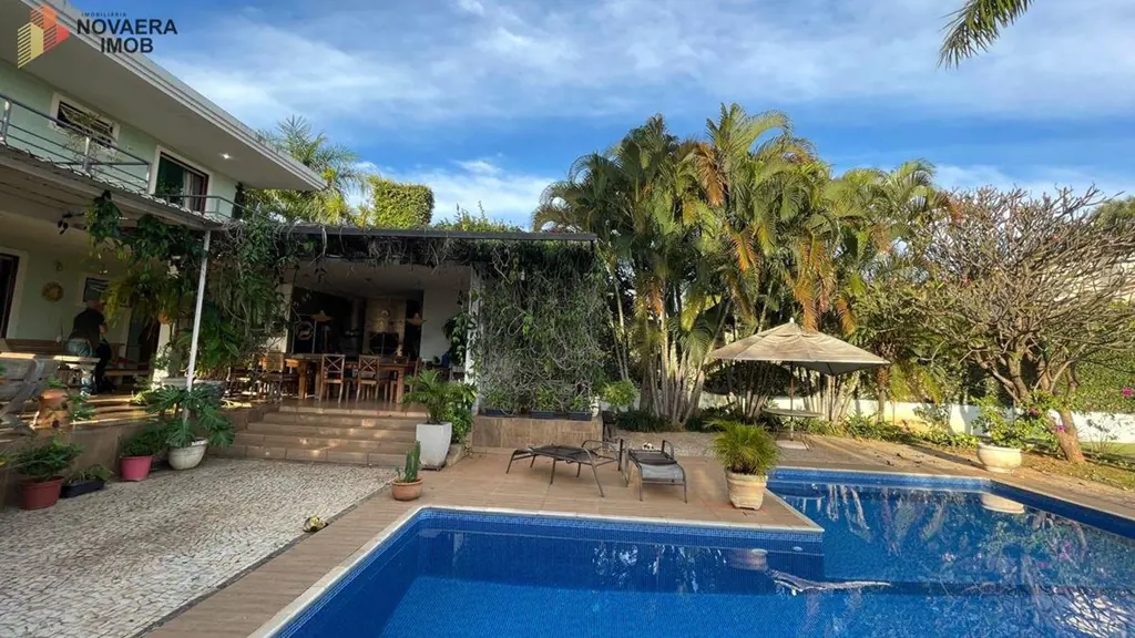 VENDA - EXCELENTE CASA DE ALTO PADRÃO - SHDB QL 32- 5 SUÍTES SENDO UMA SUÍTE MAS...