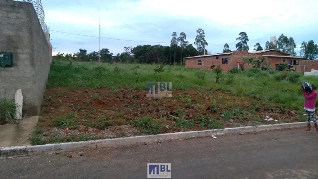 LOTE À VENDA SETOR FERREIRA RUA AÇORES, ABADIA GOIÁSOPORTUNIDADE IMPERDÍVEL LOTE...