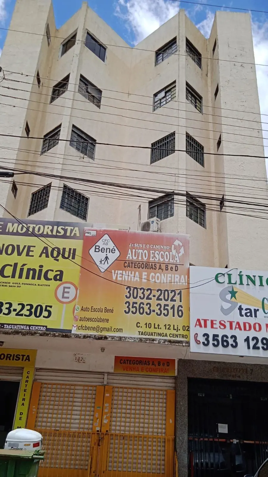 Cleber Dantas Vende Sala comercial no centro de Taguatinga25 metros com banheiro...