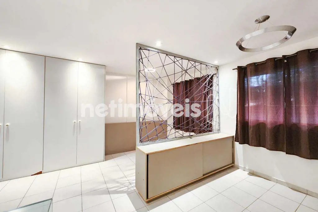 MONUMENTAL SUDOESTE | SALA/CONSULTÓRIO REFORMADO | 33m² | VAGA COBERTA Localizaç...