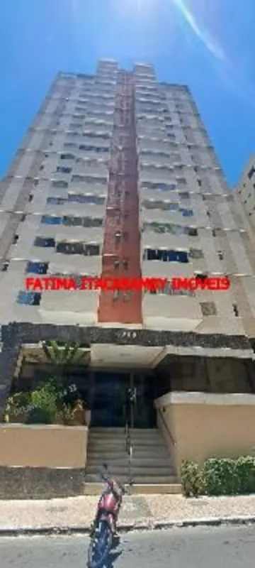 03 QUARTOS SENDO 01 SUITE COM CLOSET, HALL INTIMO COM ROUPEIRO, COZINHA, AREA DE...