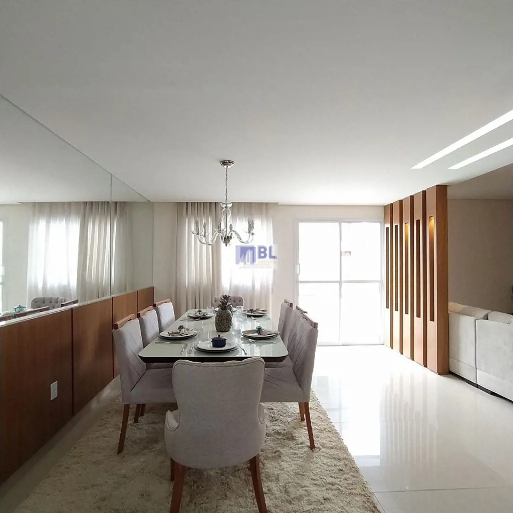 SOBRADO À VENDA CONDOMÍNIO VILLAGE JARDIM IMPERIAL, APARECIDA DE GOIÂNIA.O sobra...