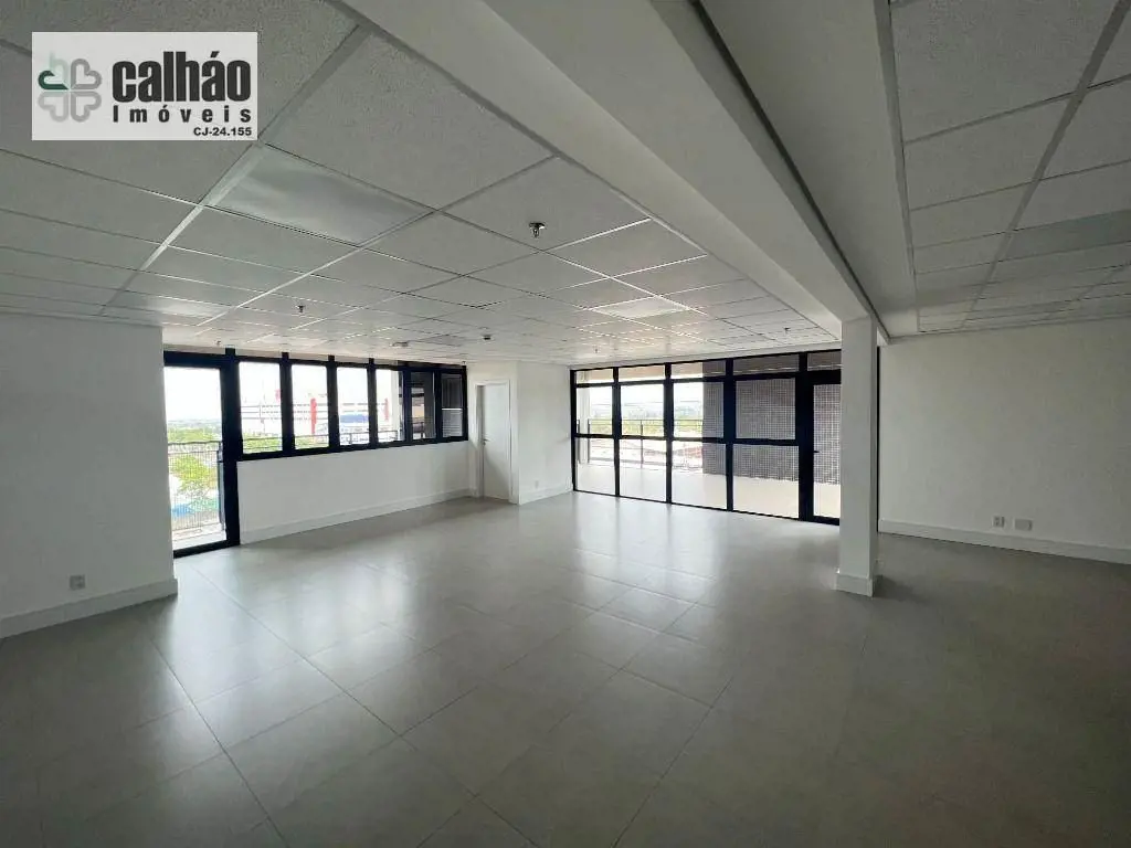 Sala corporativa na melhor localização de Santa Maria. O Edifício Iza Matias est...