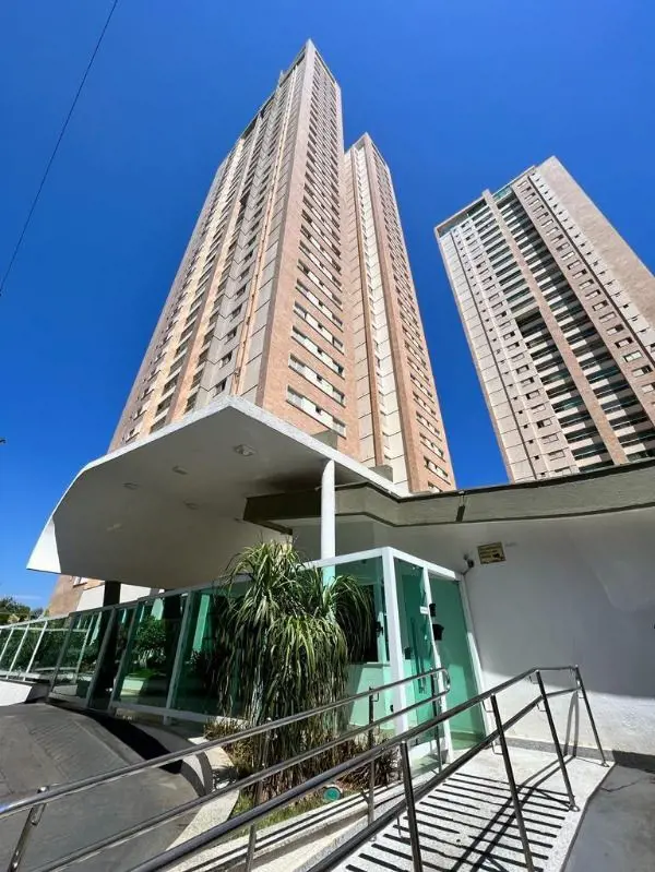 HENRIQUE: 9 8 1 9 8-4 2 4 0 (whatsapp) Apartamento andar alto e nascente para Ve...