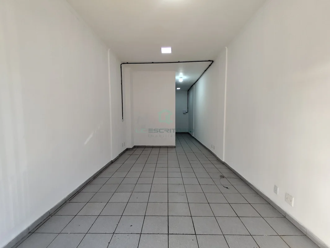 Excelente loja para locação na quadra 02 (área comercial) Sobradinho I - DF:Sala...