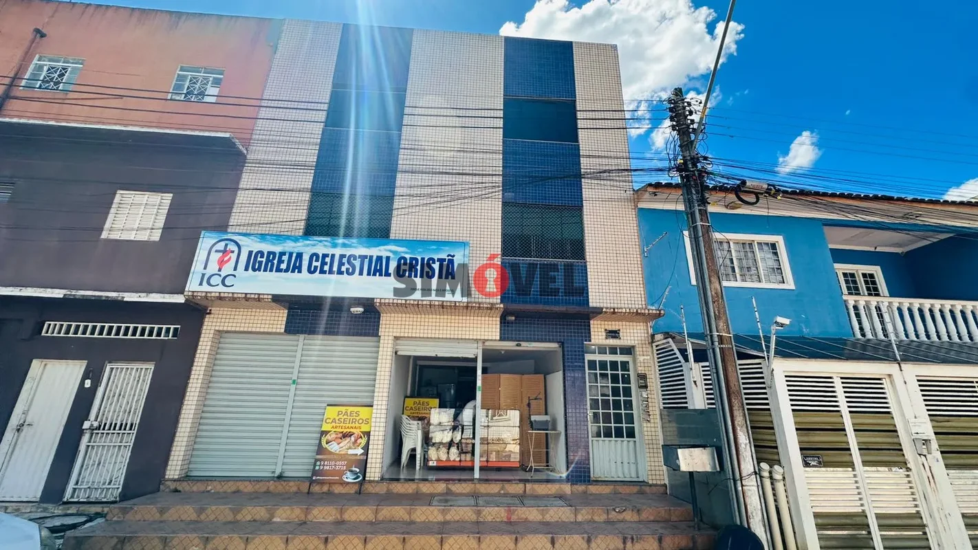 QS 06 - Apartamento com 1 dormitório para alugar, 45 m² por R$ 900/mês - Areal -...