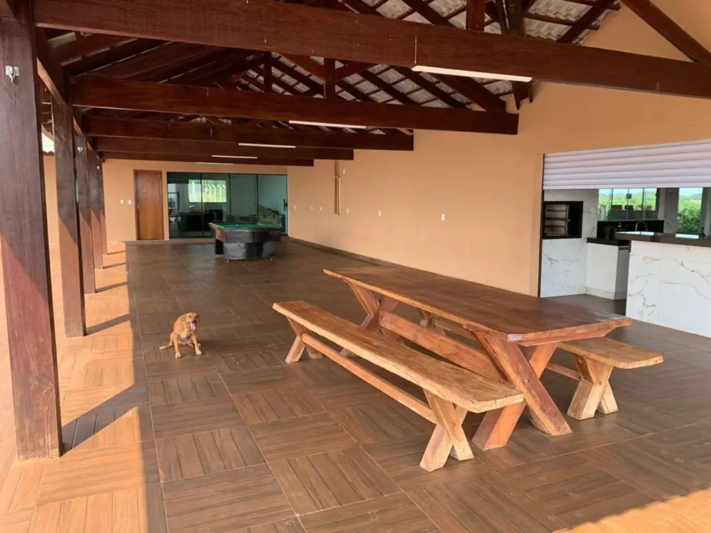 Chácara de luxo para lazer 2 Suítes 3 banheiros externos1 despensa1 Cozinha com ...