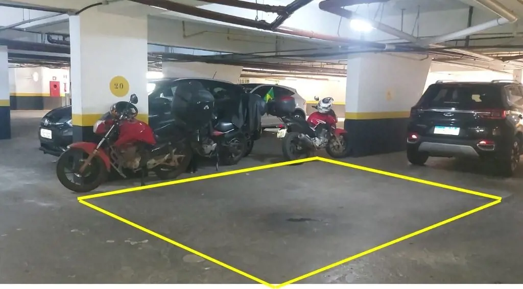 Vaga de garagem no ED. Palácio do Rádio IIPróximo ao Pátio Brasil Shopping.Prédi...