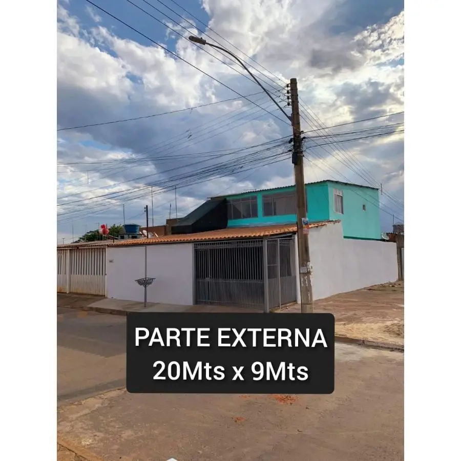 Vendo sobrado de esquina: QNR 01 - CEILÂNDIA (SÃO 2 CASAS, ACESSO INDEPENDENTE, ...