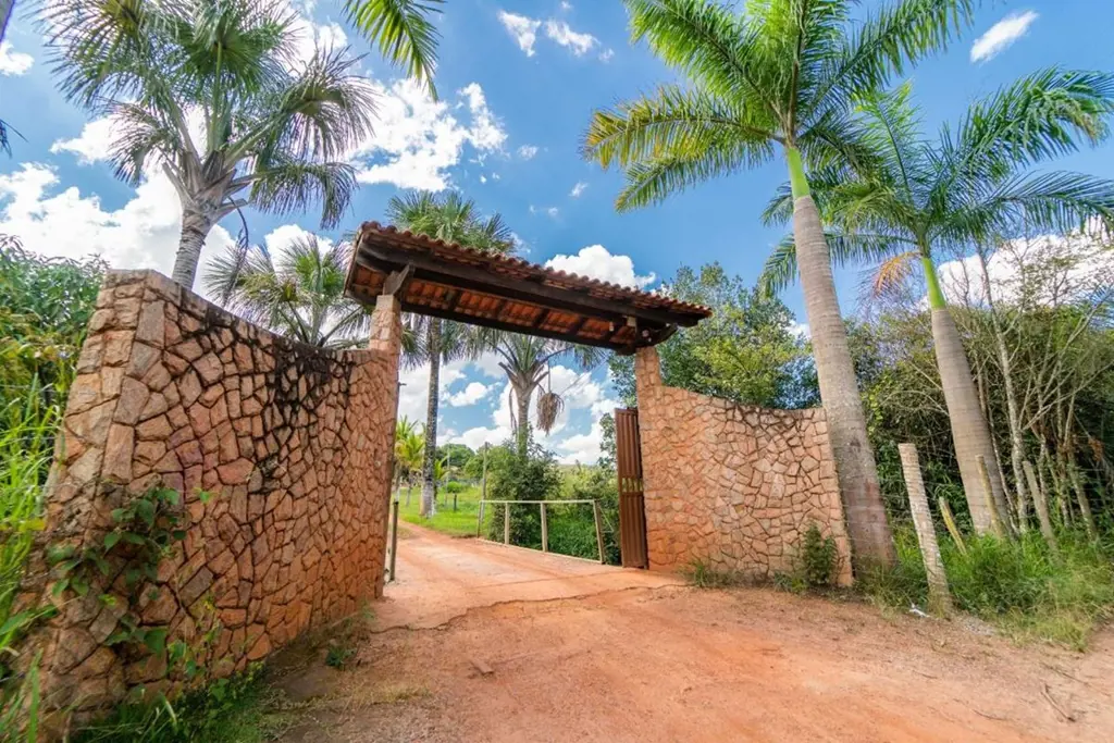  UM PARAÍSO PRÓXIMO À BRASÍLIA ### PARA QUEM QUER EMPREENDER OU DESCANSAR ###FIC...