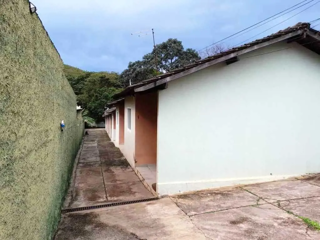 LOTE EM SÃO SEBASTIÃO, NO BAIRRO VILA NOVACONDOMÍNIO IBIZA, COM 7 CASAS CONSTRUÍ...