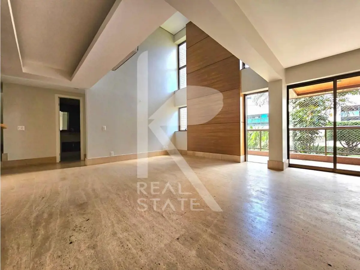 Apartamento duplex com 309,84m² de área uteis, todo no granito com 2 pavimentos,...