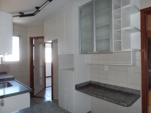 Apartamento para locação, no Setor Aeroporto com 100m², 3 Quartos, 1 Suíte, 1 va...