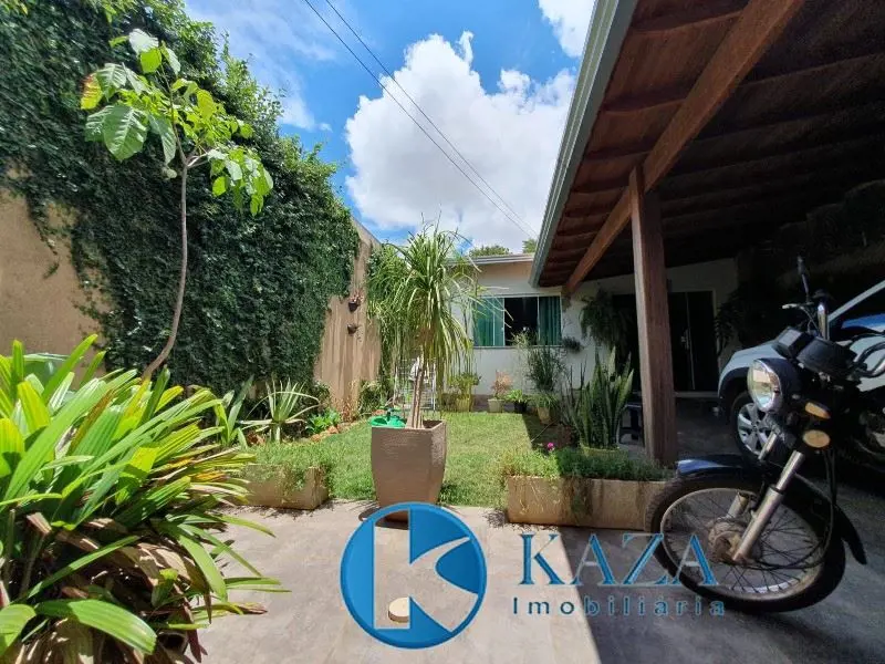 Ótima casa 02 quartos, sala, cozinha , banheiro social com box em blindex, jardi...