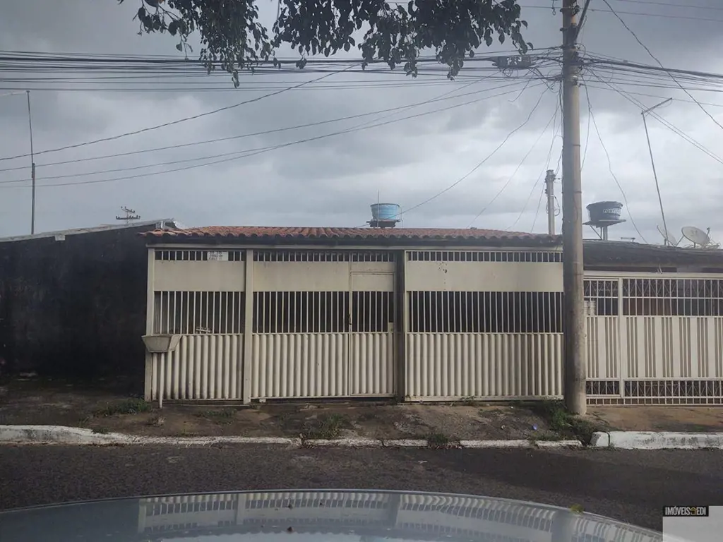 QR 315 Conj. 01 Samambaia SulCasa da frente com 2 quartos, sala, cozinha, banhei...