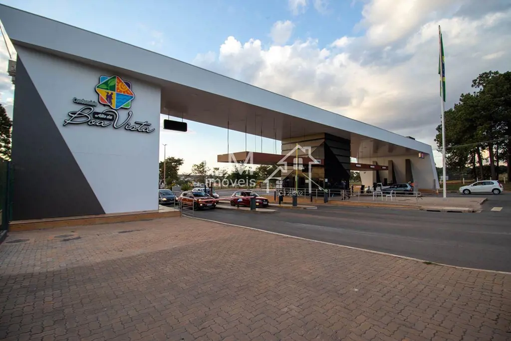 A GM Imóveis vende lote residencial, no condomínio Alto da Boa Vista, um dos mel...