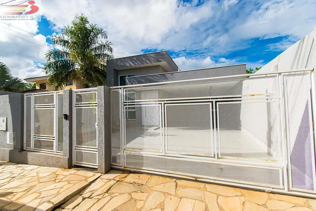 Grande oportunidade, casa térrea no condomínio Park Jockey!Casa moderna com fino...