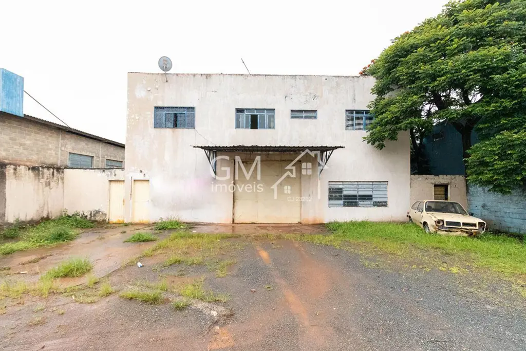 A GM Imóveis vende galpão no Setor de Indústria de Sobradinho-DF.Excelente local...