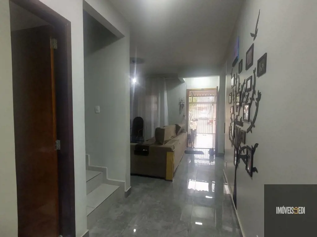 QS 08 Conjunto 410B Areal - Águas ClarasExcelente casa sobrado com 4 quartos, 2 ...