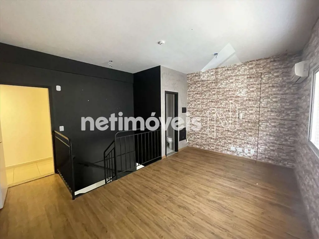 Excelente localização, próximo ao shopping Iguatemi. Sala duplex, acesso pelo té...