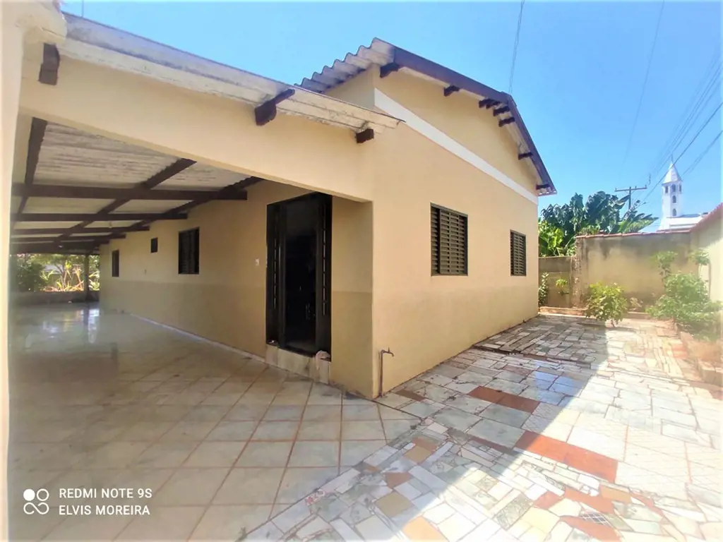 CASA À VENDA, 4 QUARTOS, 1 SUÍTE, LOTE INTEIRO DE 476 METROS QUADRADOS, NA VILA ...