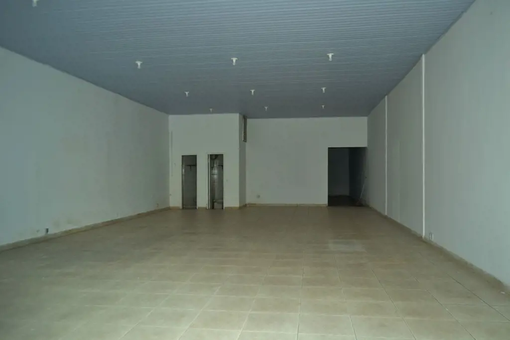 SALA COMERCIAL R$ 6.000,0, 175,68 m² – AV. CASTELO BRANCO, SETOR CAMPINAS – GOIA...