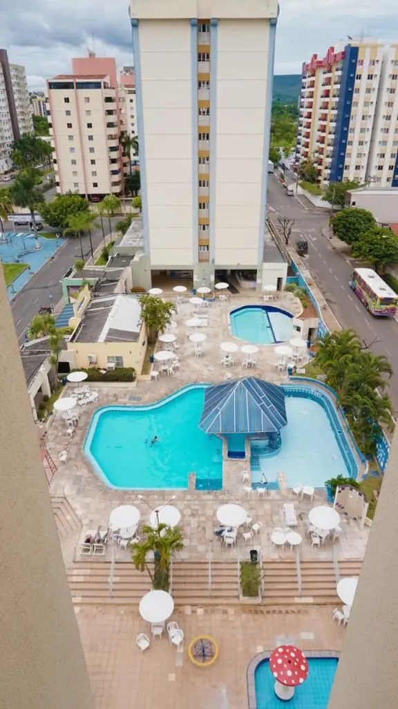 Flat para temporada com varanda mobiliado com Wi-Fi - O valor da diária sob cons...