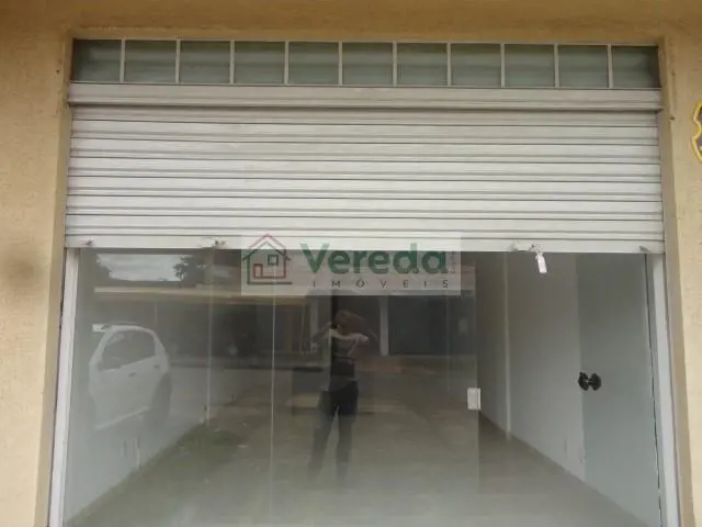 Loja Comercial; Avenida Bela Vista - Jardim Santo Antônio, Goiânia - GO.Loja com...