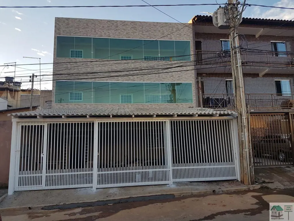 Prédio residencial com 3 apartamentos de 3 quartos todos com suite, sala, varand...