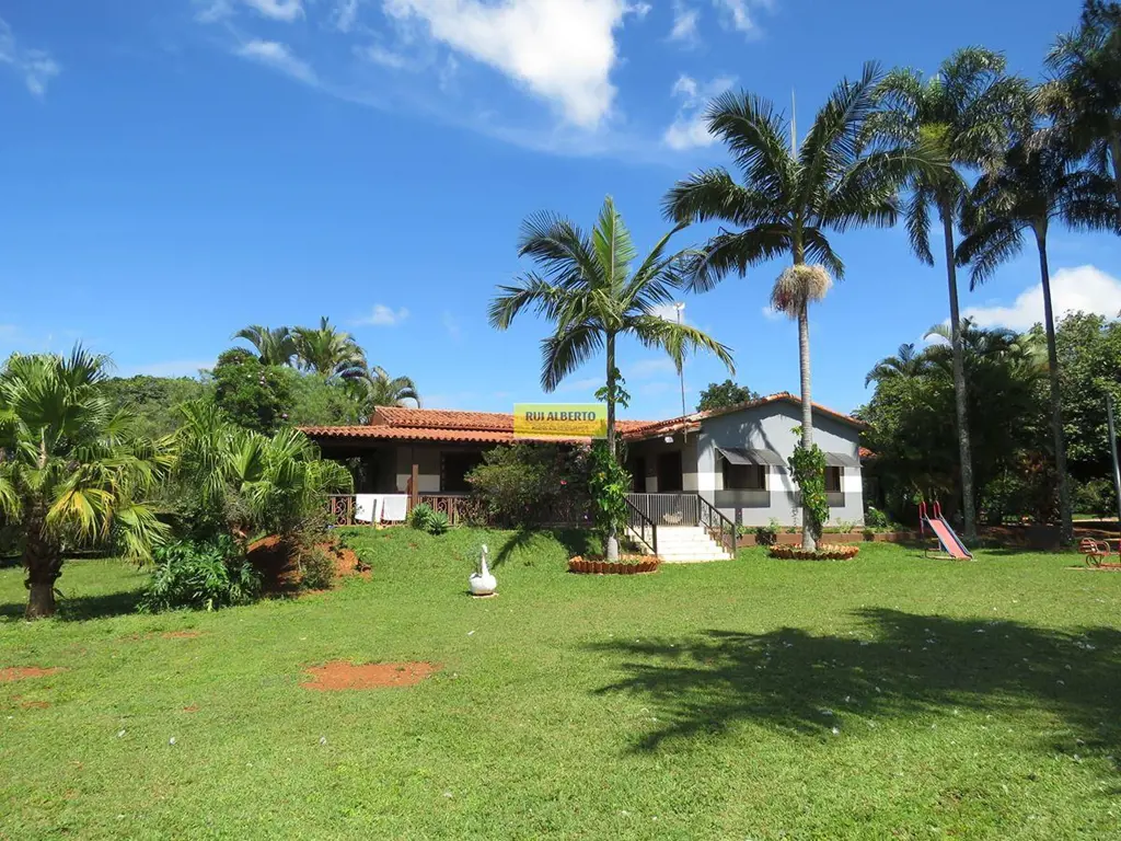 Excelente Chácara na Rua 15 do Núcleo Rural Lago Oeste, com área de 22.000 m2, t...