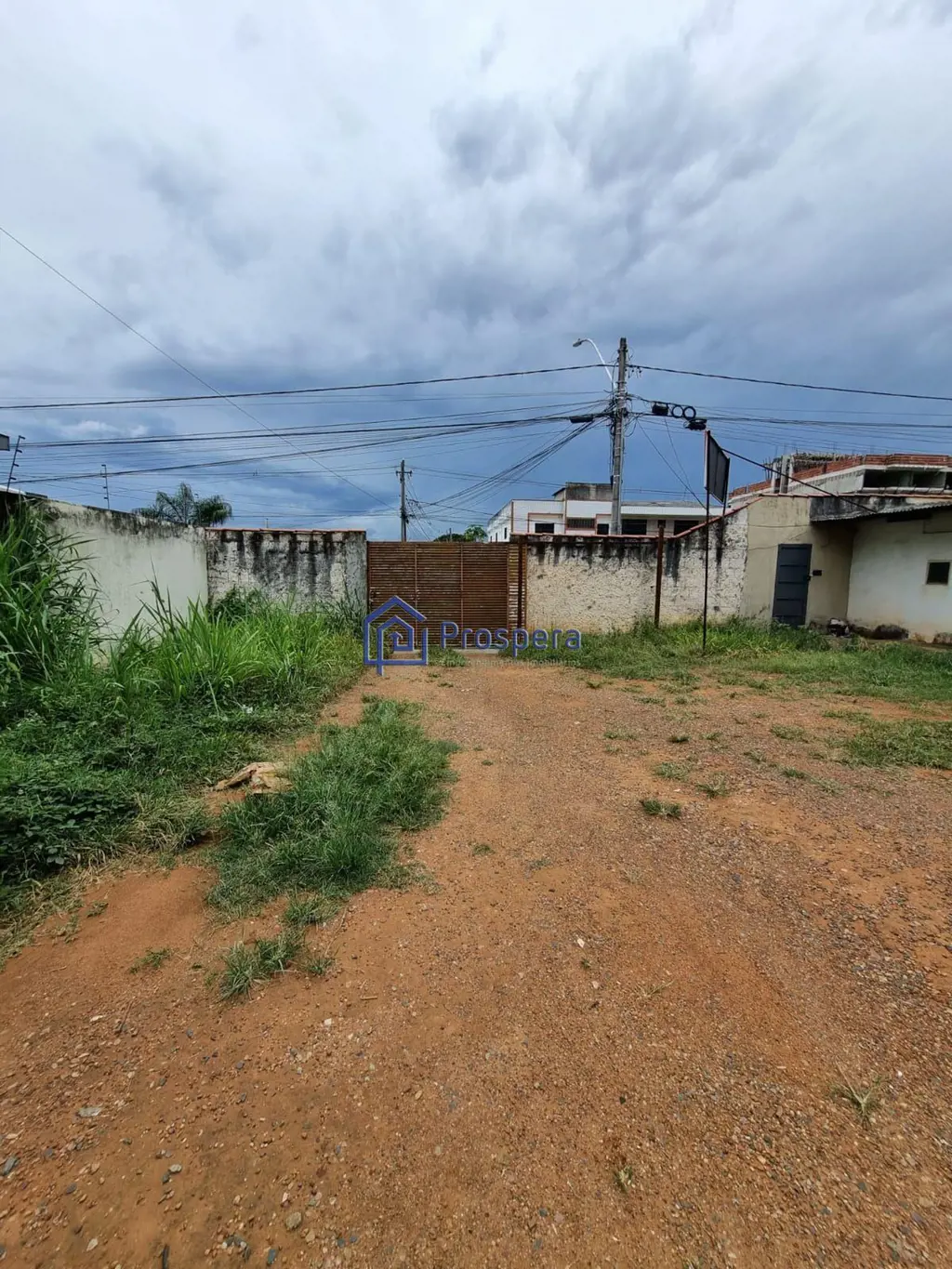 SIBIS QUADRA 03 CONJUNTO A LOTE 44.VENDO TERRENO DE 225M².EXCELENTE LOCALIZAÇÃO!...