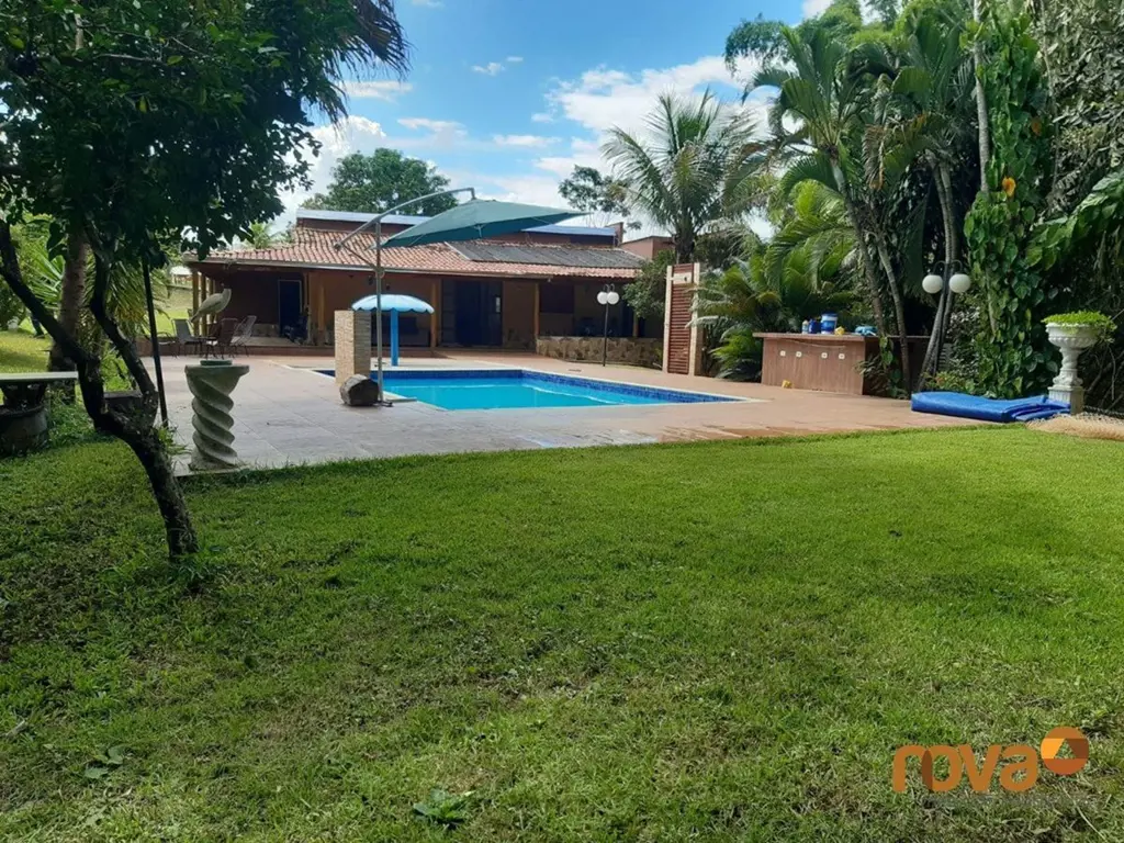 Chácara de moradia e lazer a venda fica apenas 8km da cidade, localizado no muni...