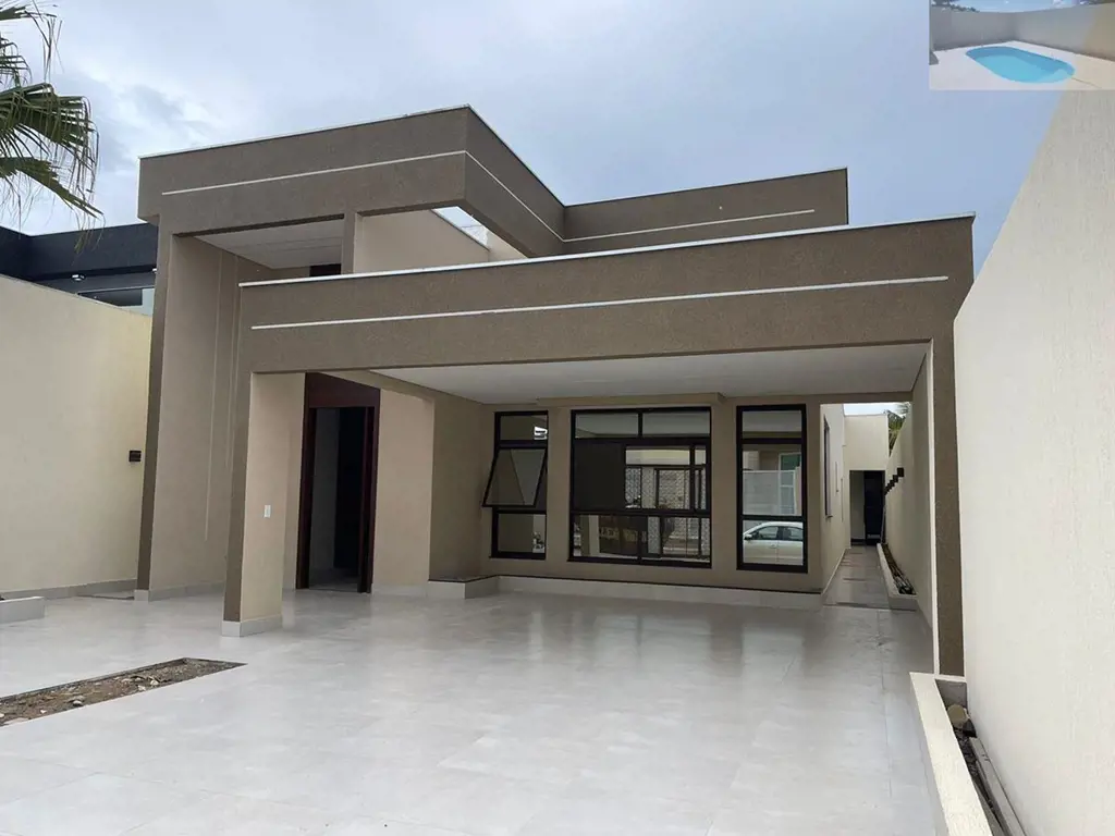Excelente Oportunidade Mansão moderna - pé direito duplo;- garagem coberta;- aut...